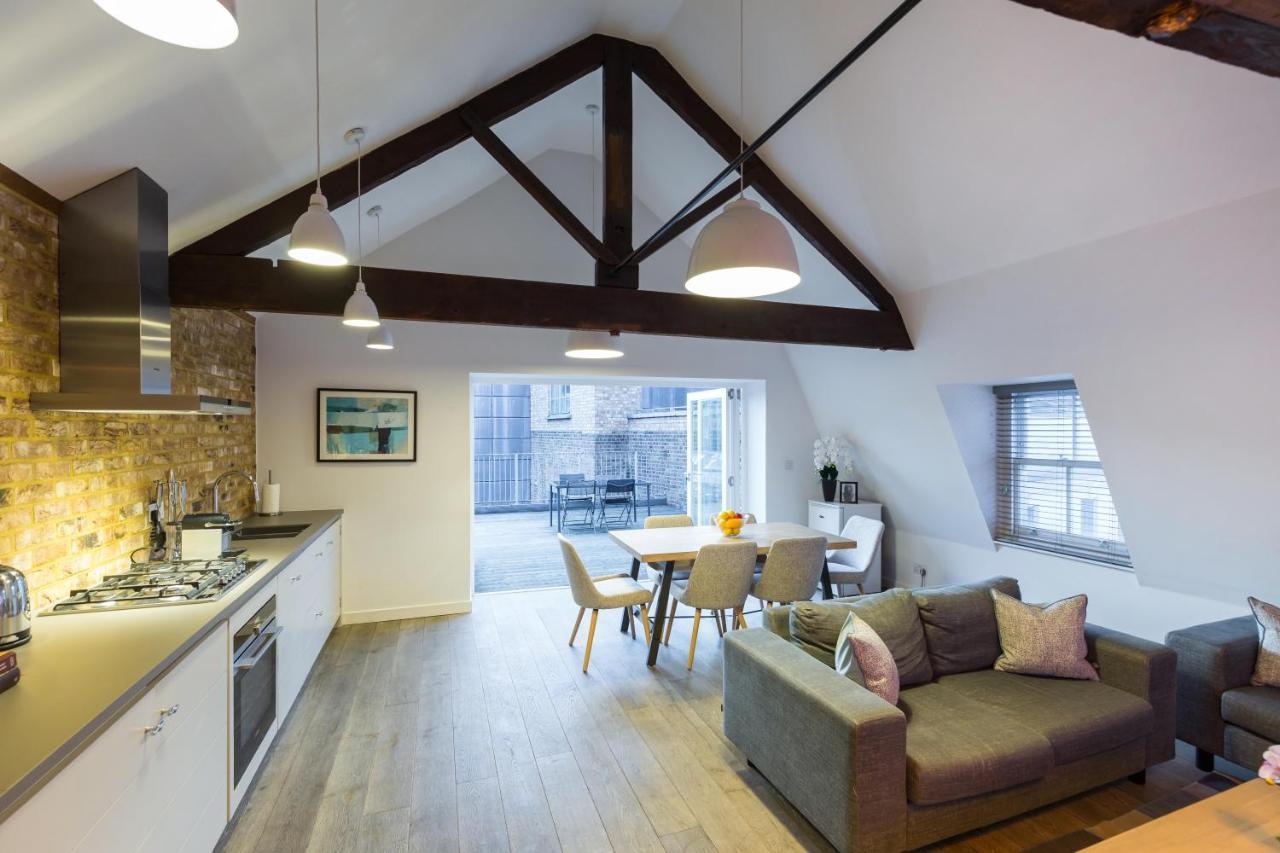 Urban Chic - Rathbone Apartment Лондон Екстериор снимка