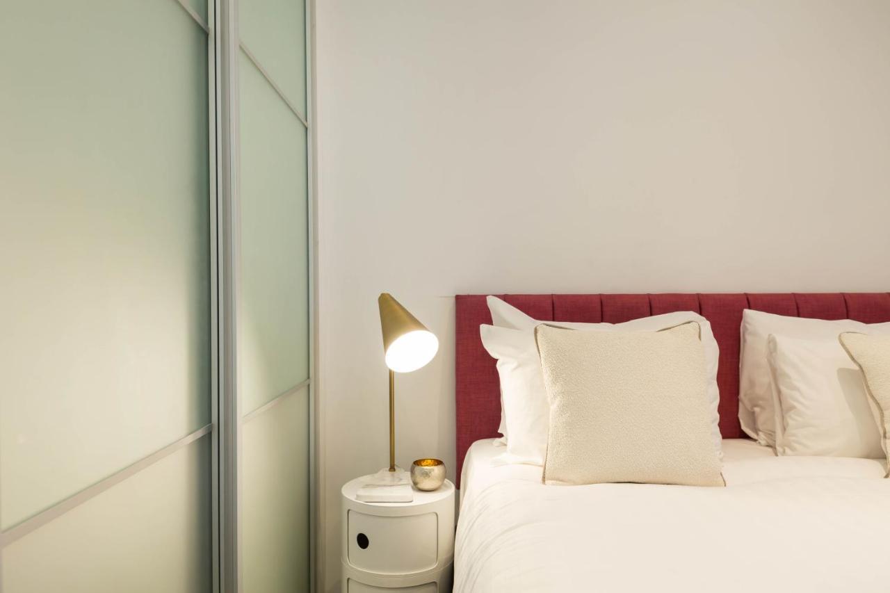 Urban Chic - Rathbone Apartment Лондон Екстериор снимка