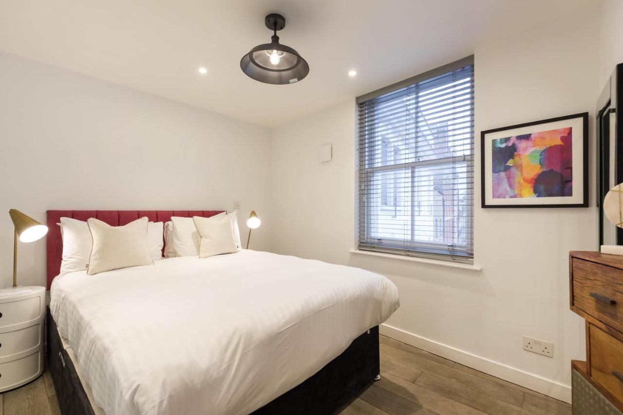 Urban Chic - Rathbone Apartment Лондон Екстериор снимка