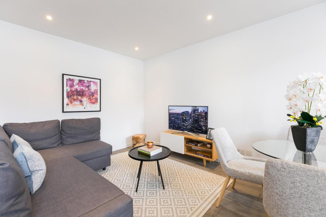 Urban Chic - Rathbone Apartment Лондон Екстериор снимка