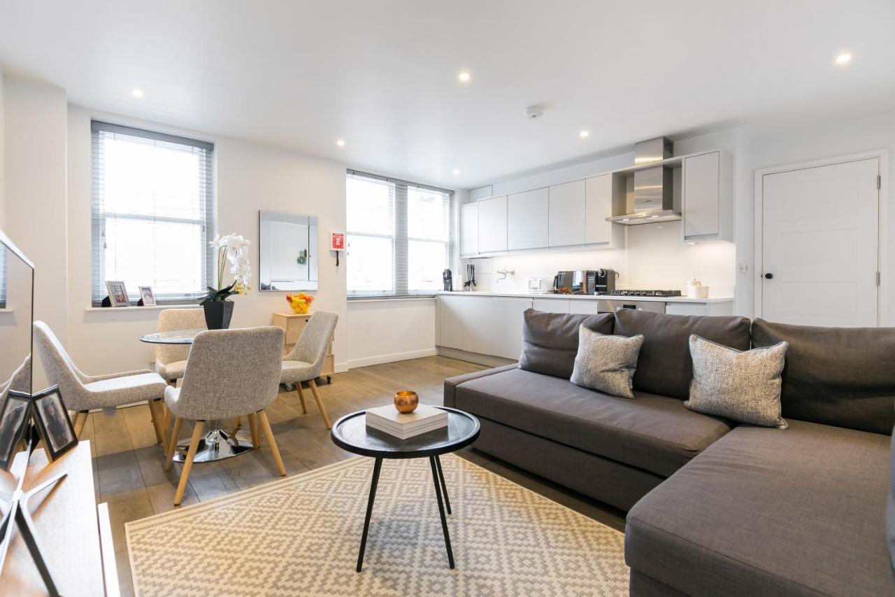 Urban Chic - Rathbone Apartment Лондон Екстериор снимка