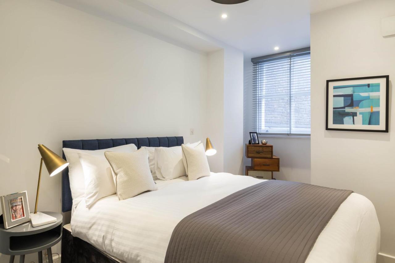 Urban Chic - Rathbone Apartment Лондон Екстериор снимка