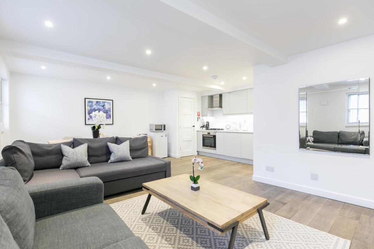 Urban Chic - Rathbone Apartment Лондон Екстериор снимка